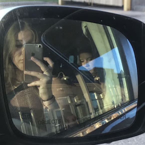 Meet your Posher, Jordana - Picture 1 of 1